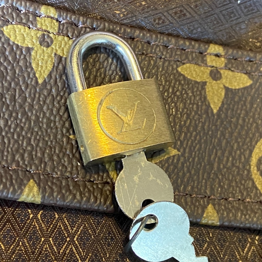 Vintage Louis Vuitton luggage set - Picture 12 of 13